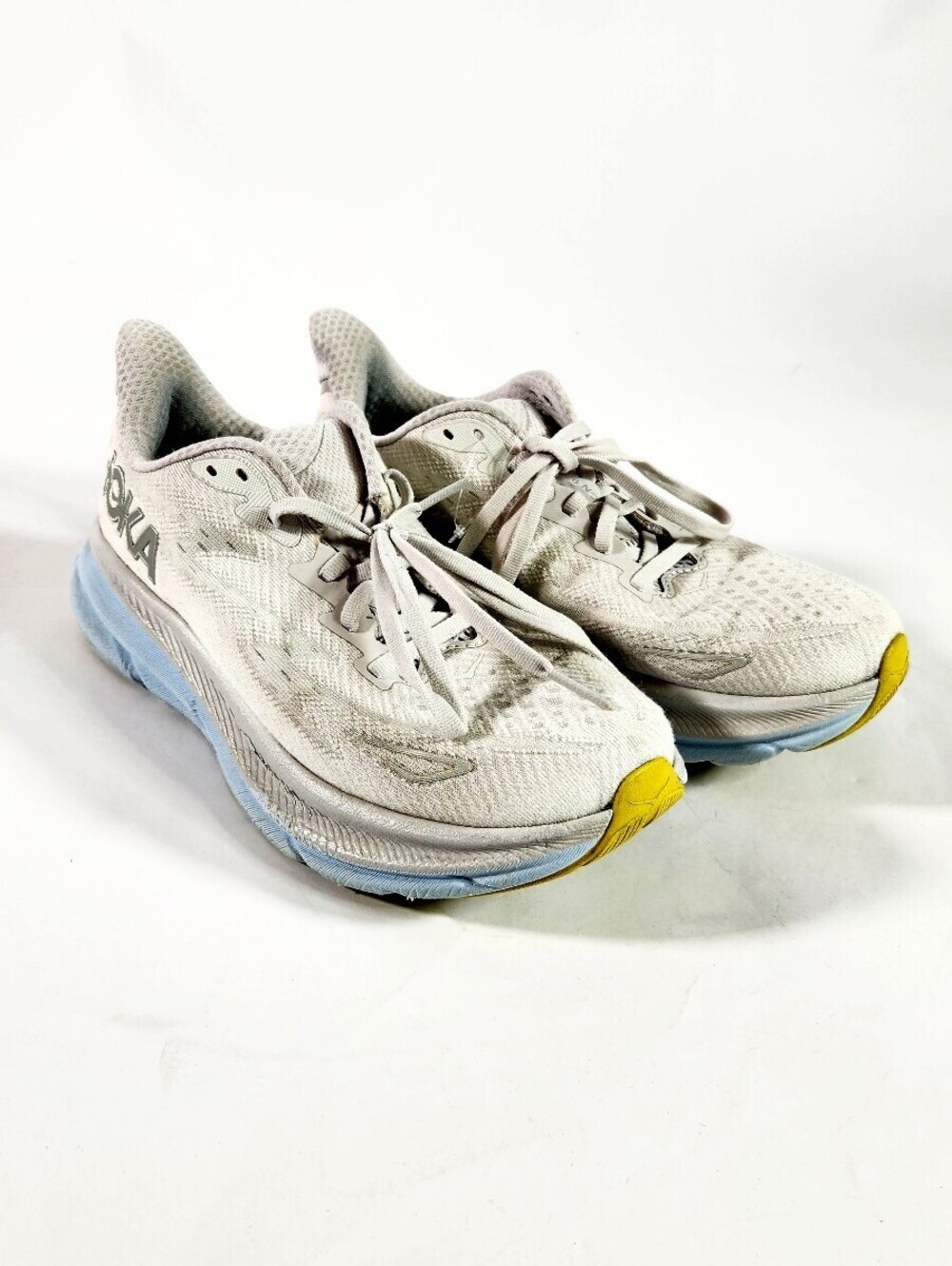 Hoka One One Clifton 8 Running Shoes Size 7.5B White